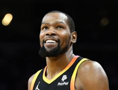 旺财28-杜兰特新星领先优势明显表现突出，德国队前途光明！赢得满堂喝彩的简单介绍