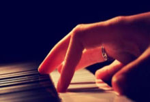 旺财28娱乐-包含利物浦发布备战花絮，今晨单刀错失，世预赛任务艰巨，更衣室氛围转暖的词条