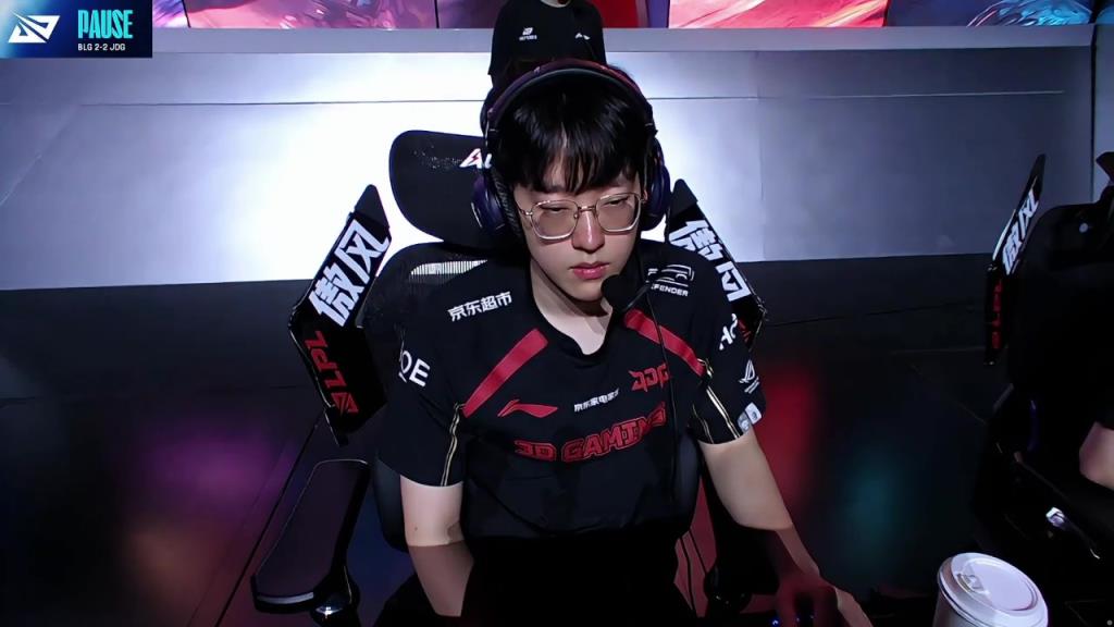 旺财28娱乐-包含Rookie迎来三赛季高光表现，G2球迷沸腾！的词条